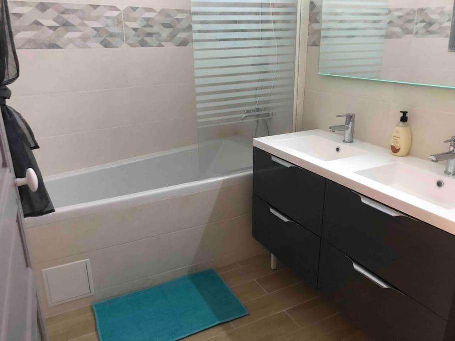 Appartement Spacieux Centre Ville Rivesaltes Εξωτερικό φωτογραφία